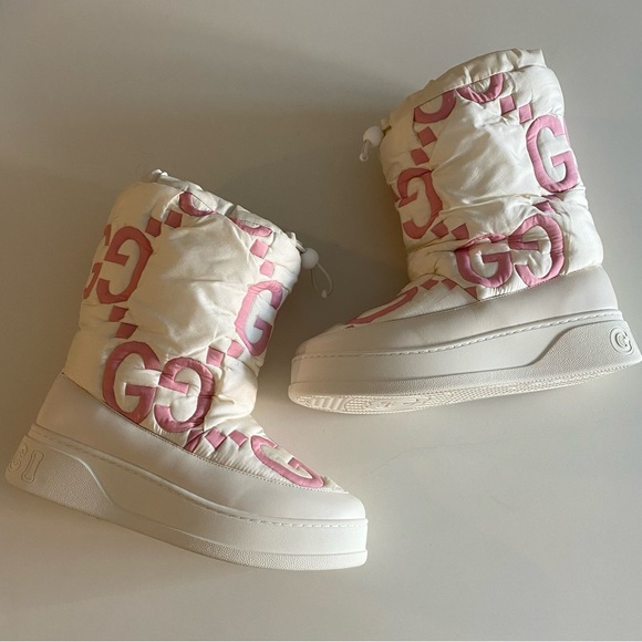 Gucci Logo GG Matelasse Snow Boots - Picture 6 of 17